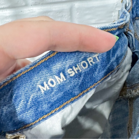 American Eagle Striped Denim Mom Shorts (8) - Picture 2 of 4